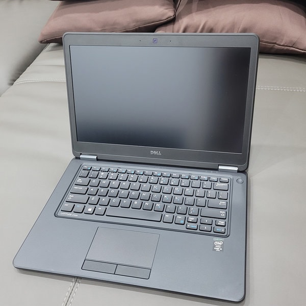 Dell Latitude 7450, Core i5, RAM 8G, SSD 256