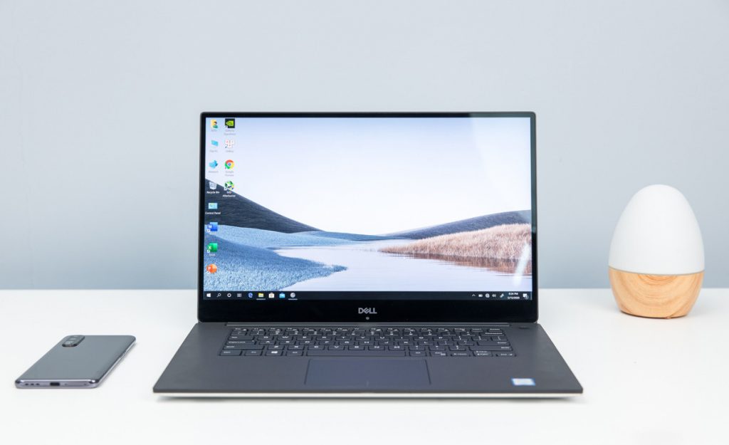 Dell XPS 15 7590