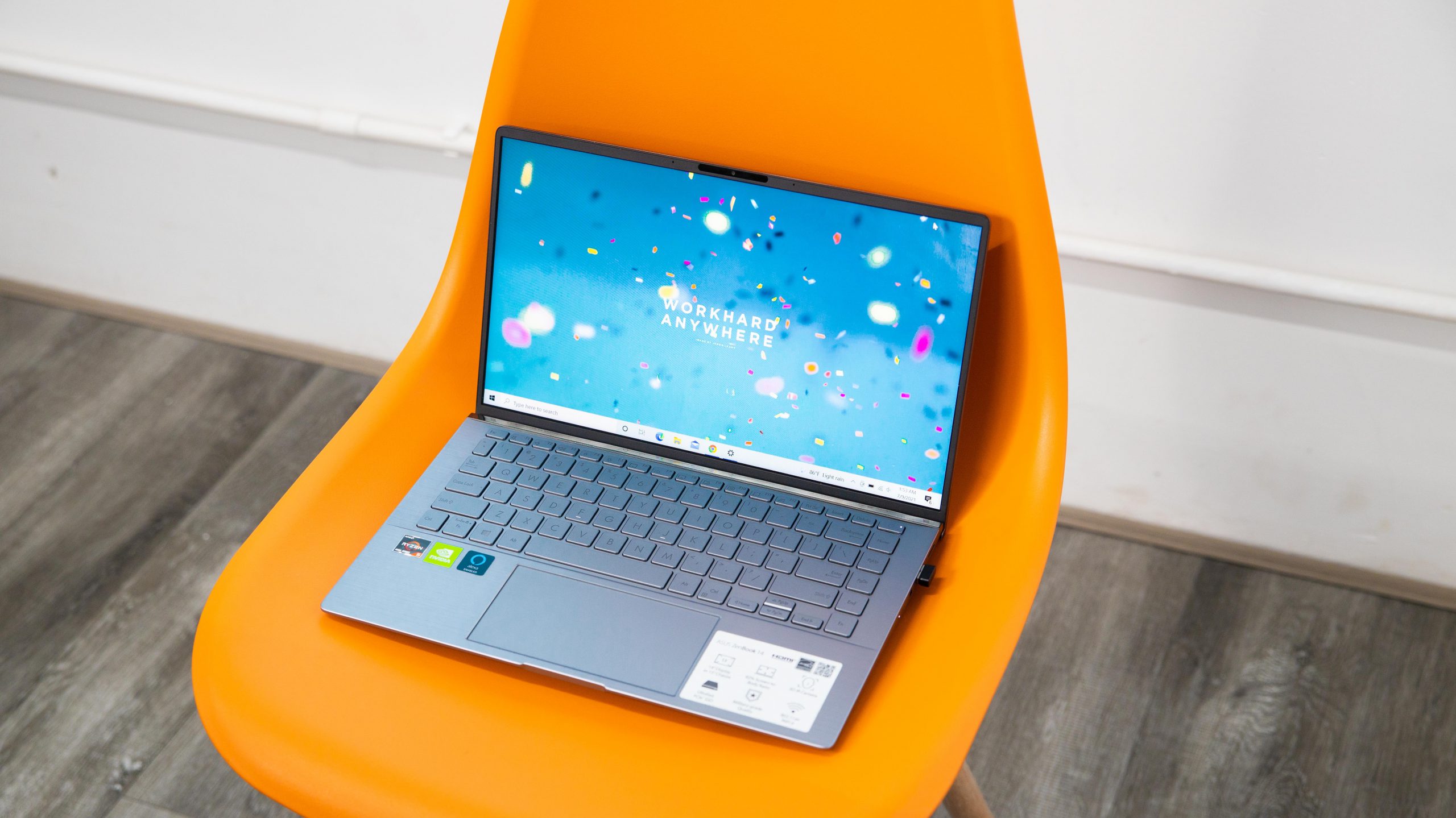 Một ngày với ASUS ZenBook 14 Q407iq