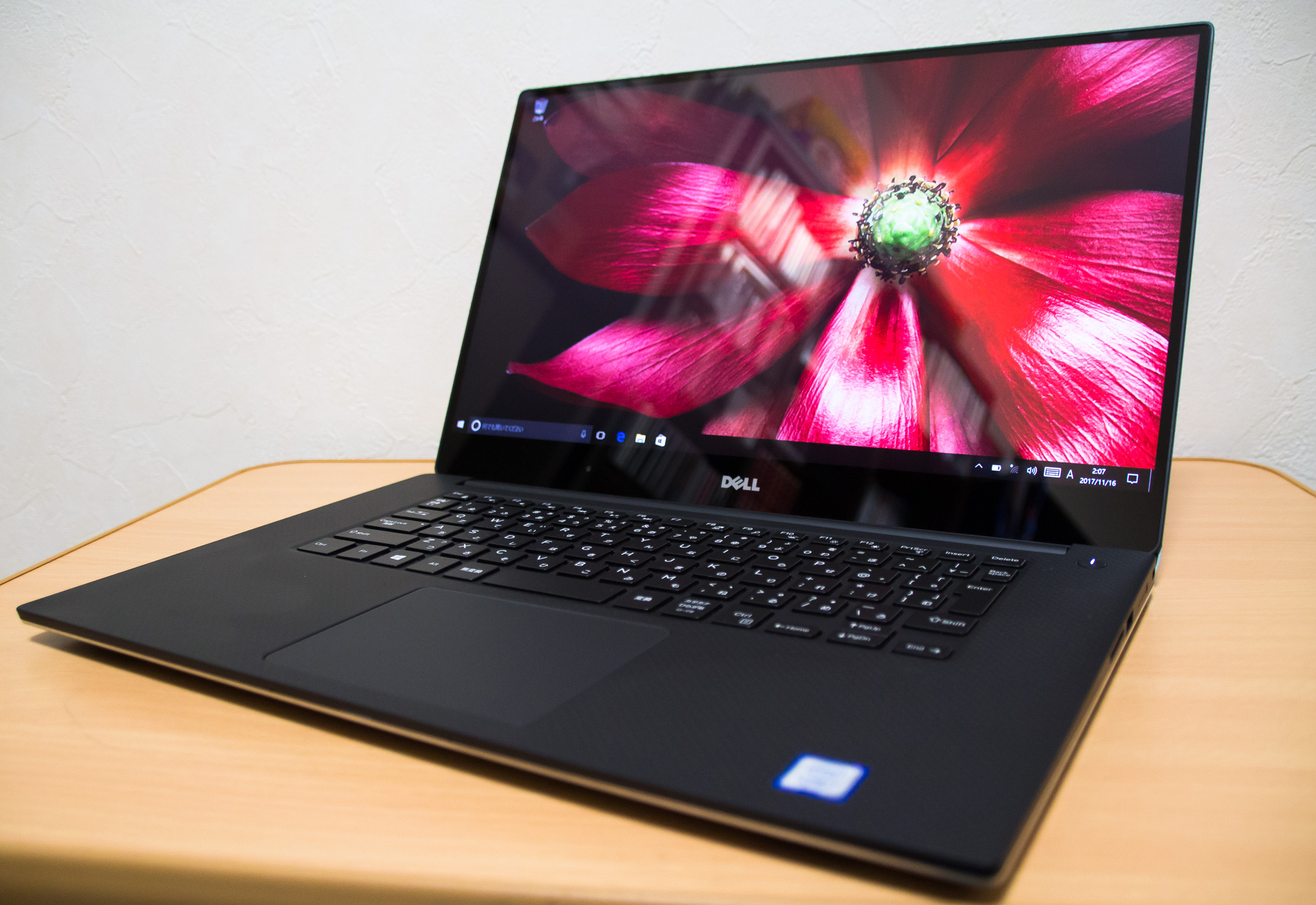 Dell XPS 9570 có màn hình sắc nét