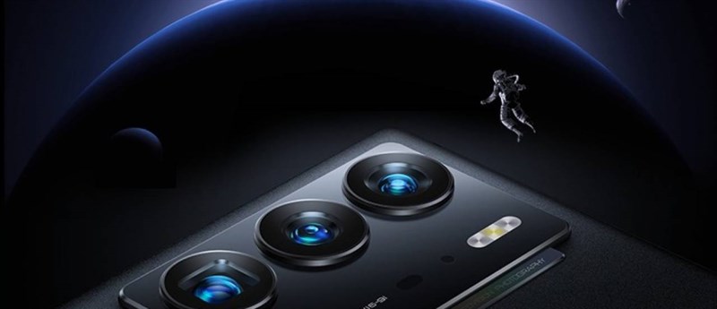 Cụm Camera trên ZTE Axon 40 Ultra Aerospace Edition