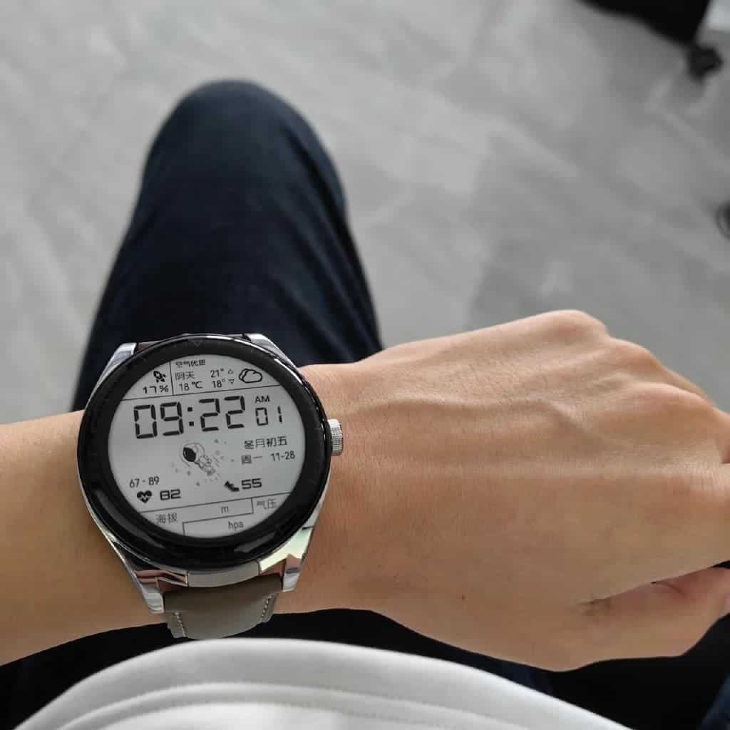Huawei Watch Buds lộ diện, SmartWatch có thể sạc được Earbuds.