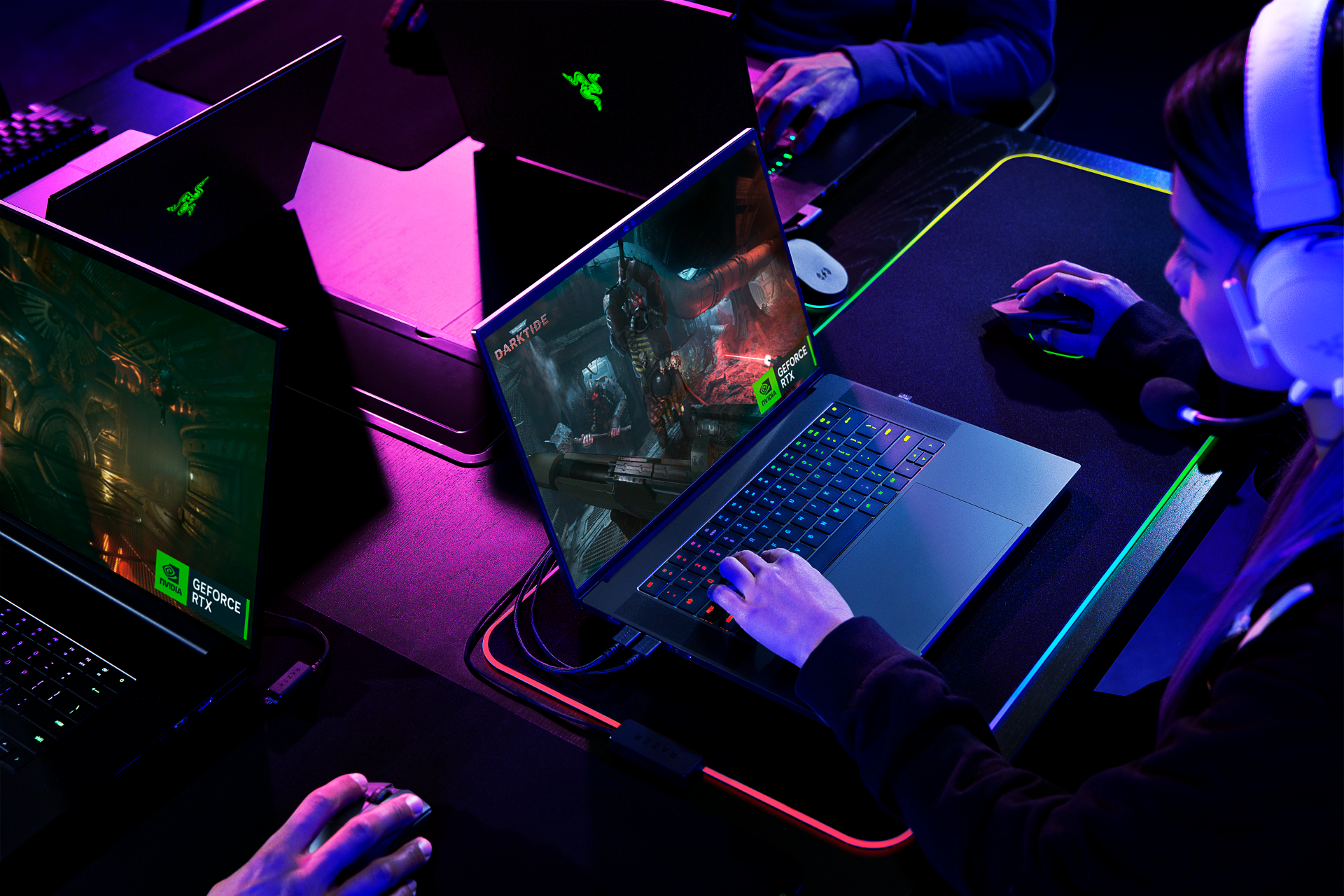 Razer Blade 16 ra mắt: Màn hình MiniLED tùy chỉnh, mức giá từ 2699USD