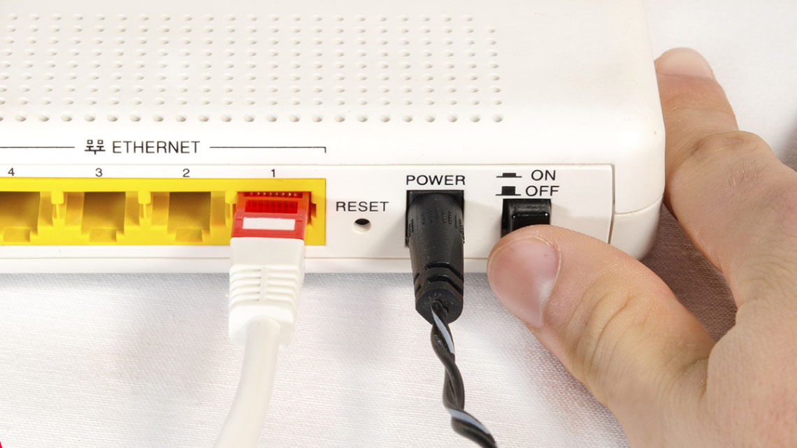 Khởi động lại Router