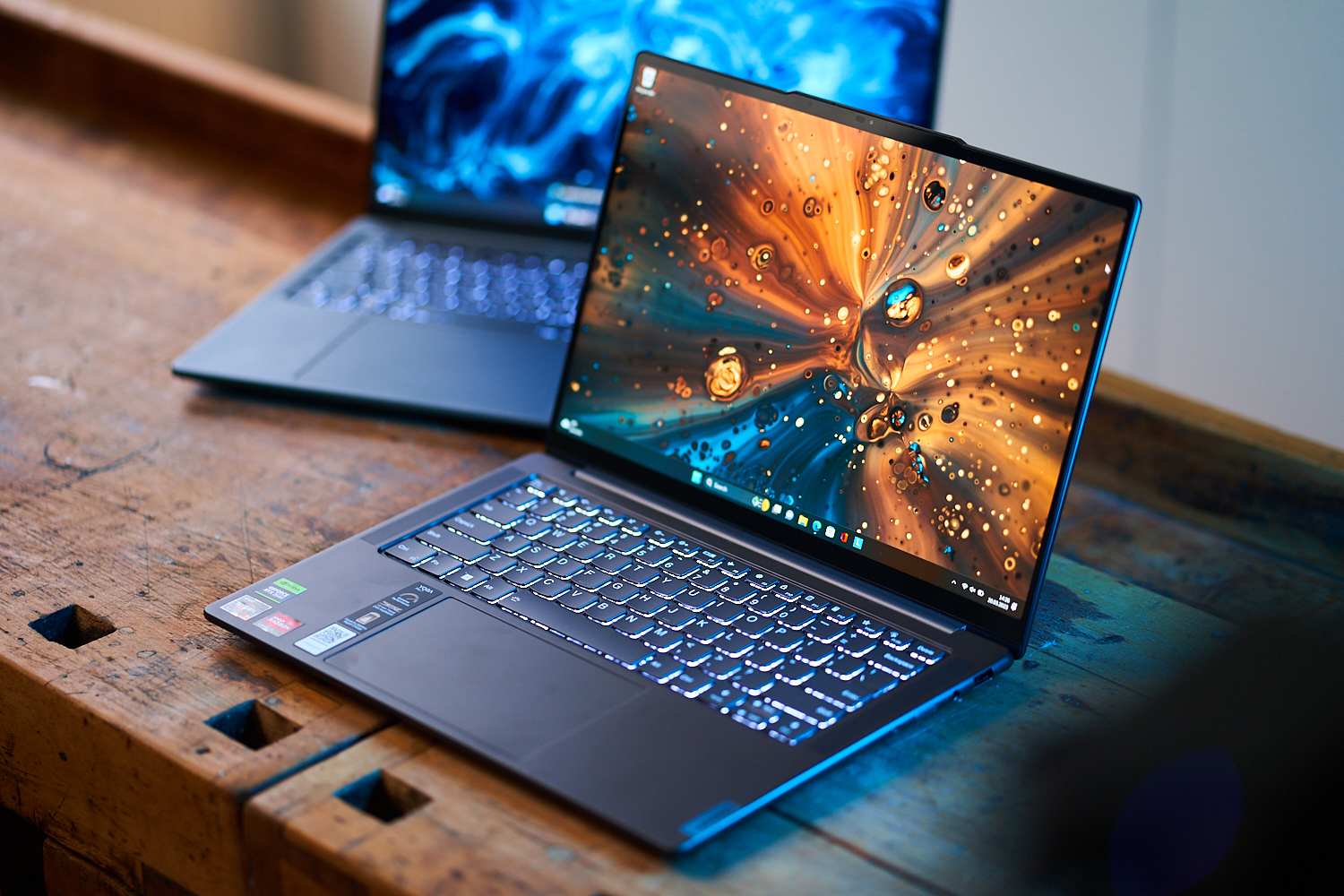 Lenovo Yoga Pro 7 và Pro 7i 2023: Thiết kế sang trọng, phần cứng mạnh mẽ