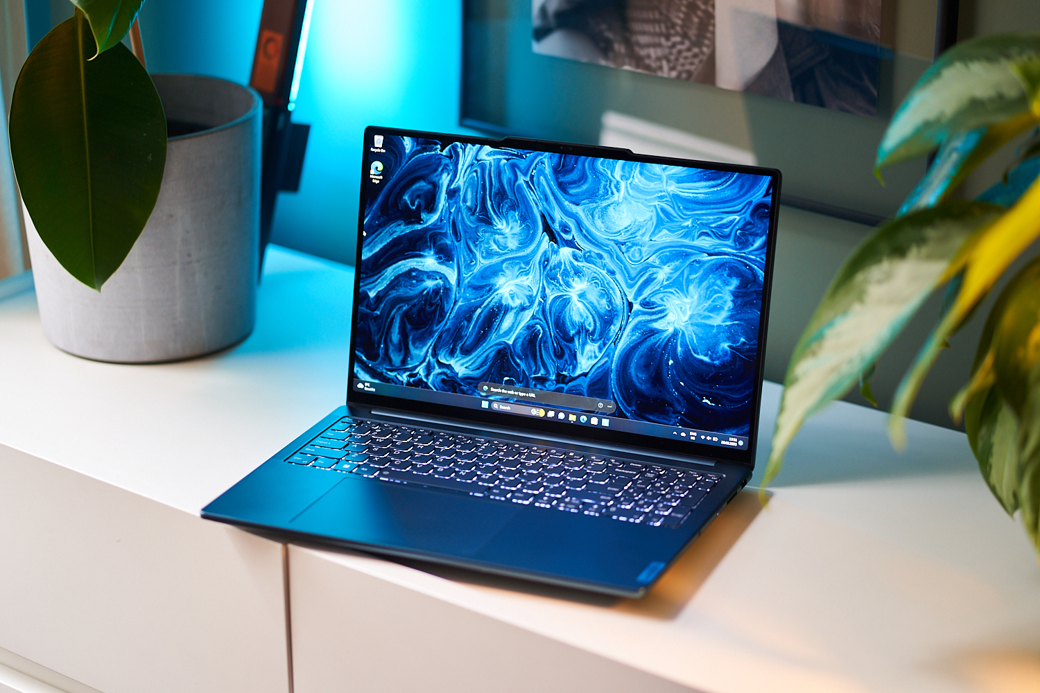 Lenovo Yoga Pro 9i 2023 ra mắt: Màn hình Mini-LED, cấu hình khủng