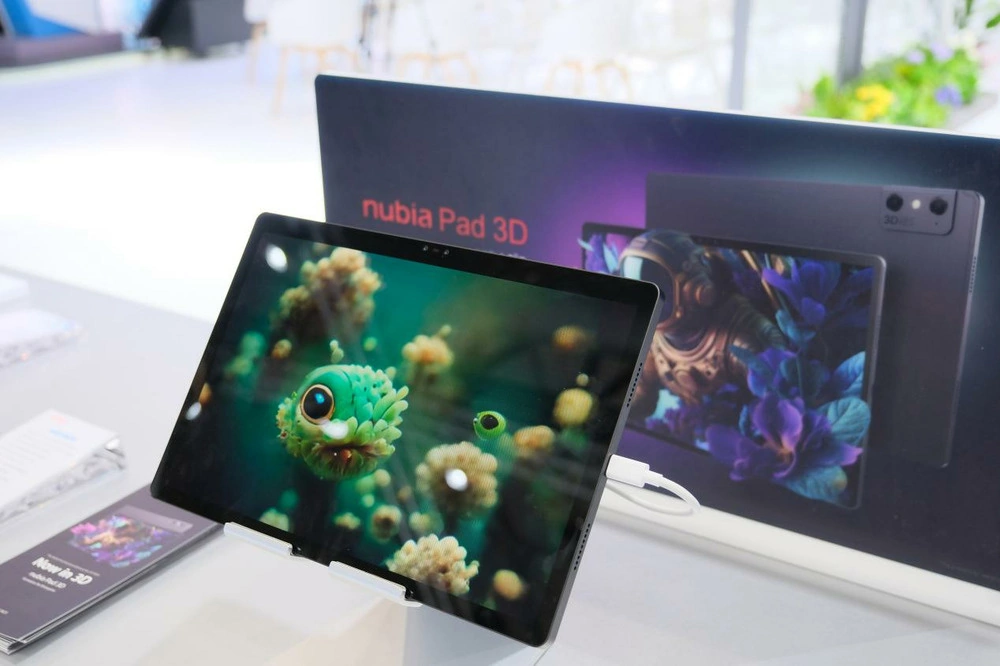Màn hình trên Nubia Pad 3D