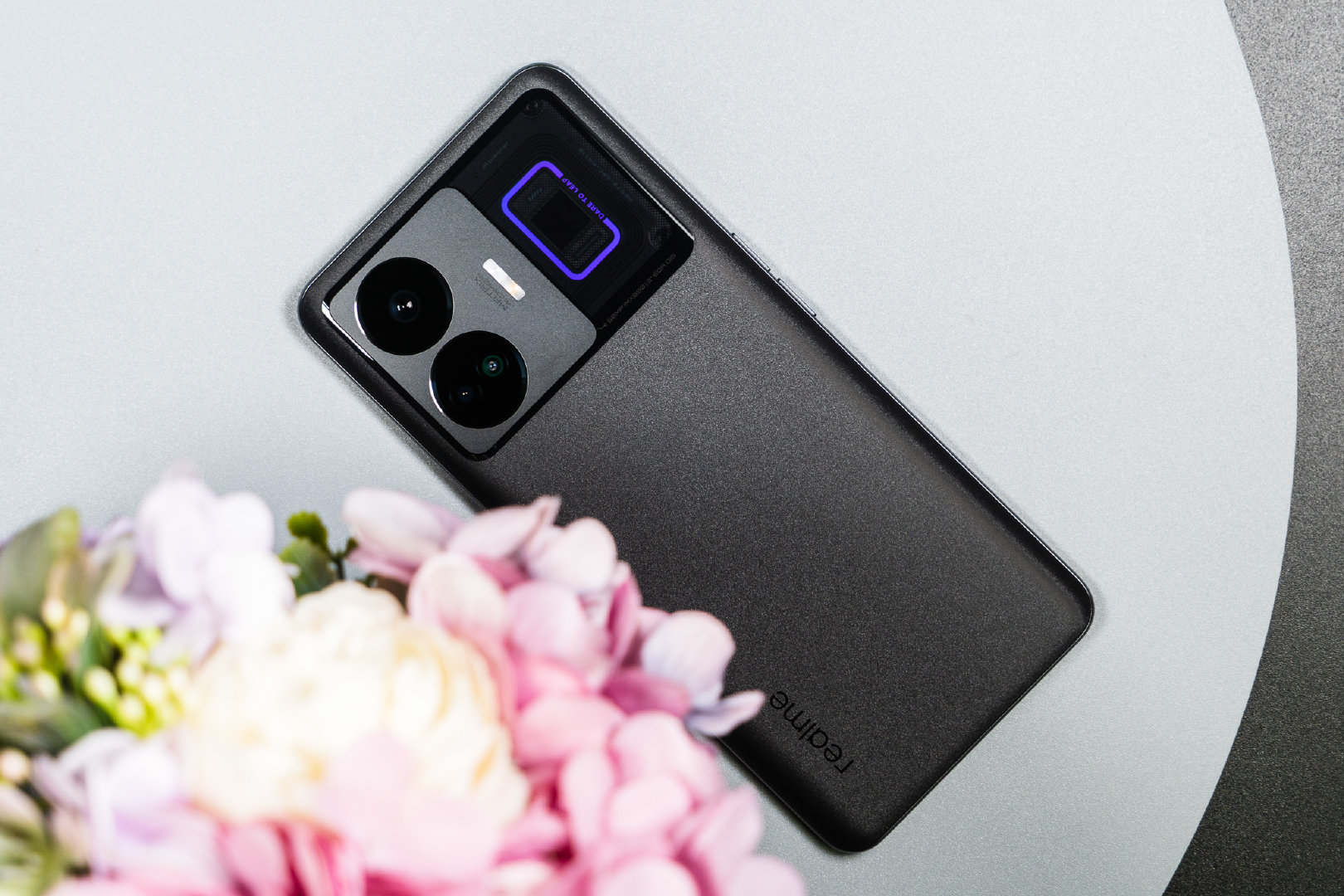 Top 4 Smartphone sạc nhanh nhất thế giới hiện nay