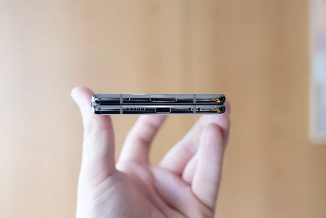 Bản lề mới trên Google Pixel Fold