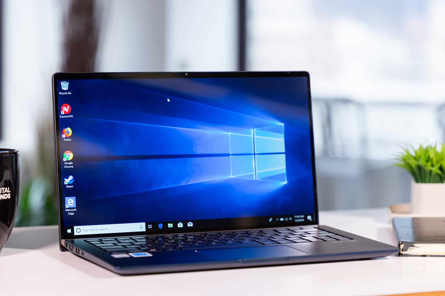Khởi động lại laptop