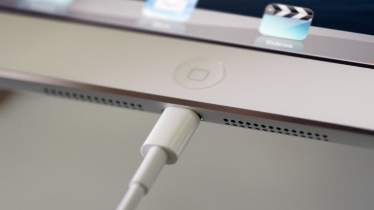 Kiểm tra cổng cắm iPad