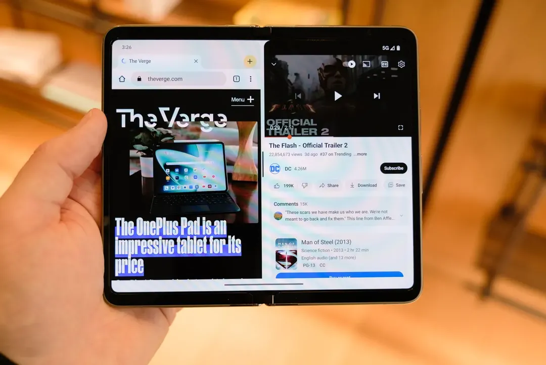 Màn hình trên Google Pixel Fold