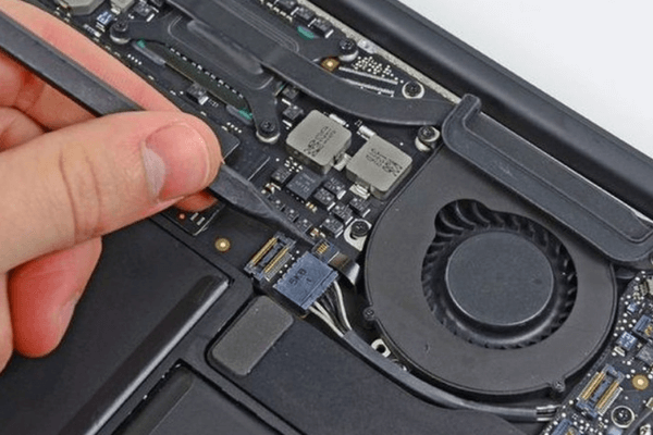 Quạt laptop kêu to? Nguyên nhân và 4 cách khắc phục đơn giản nhất