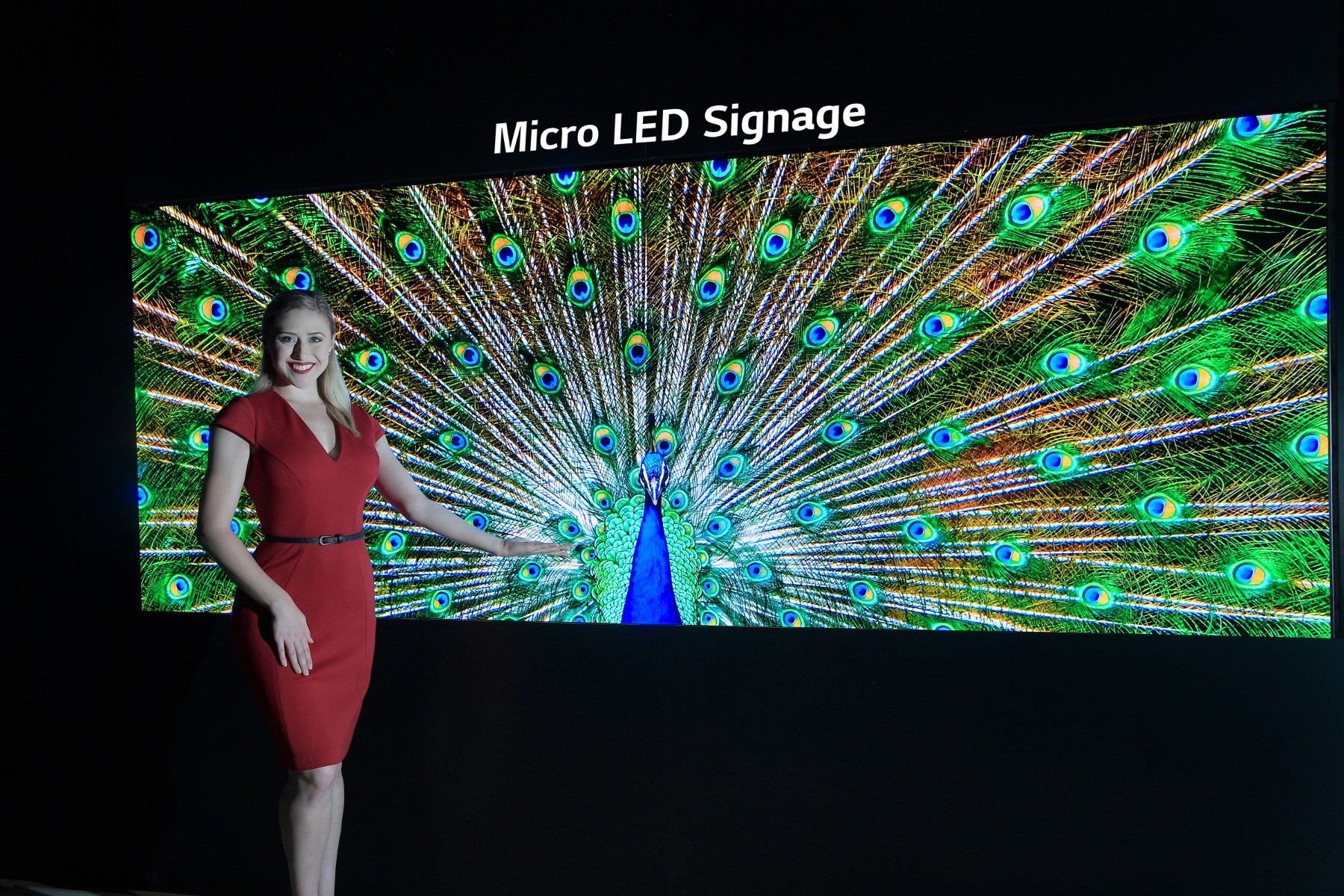 Tivi Samsung MicroLED đầu tiên
