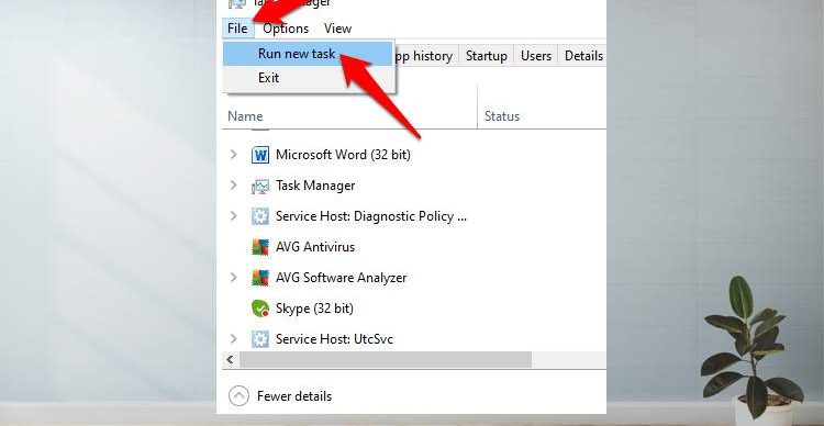 Chọn Run new task trong File