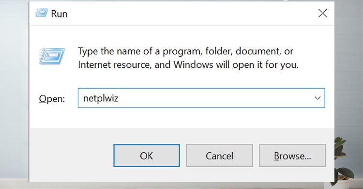 Nhập netplwiz vào hộp thoại Run