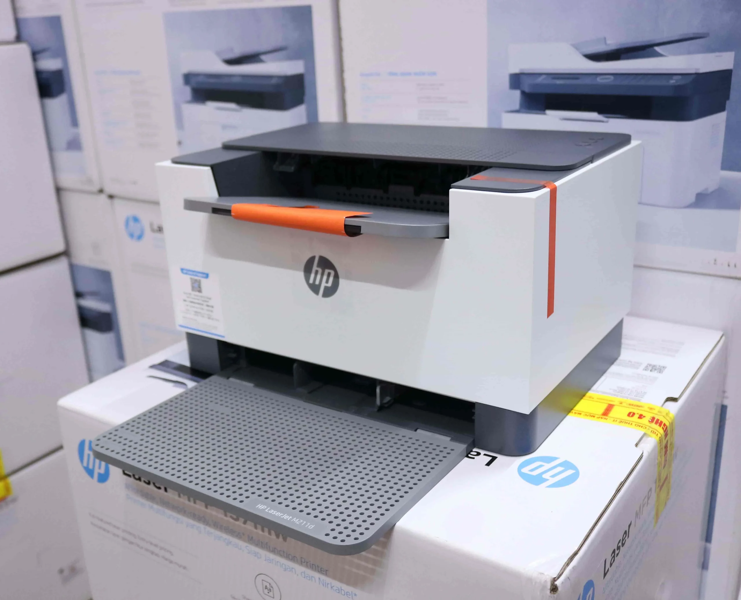 Máy in HP LaserJet M211dw (9YF83A) b